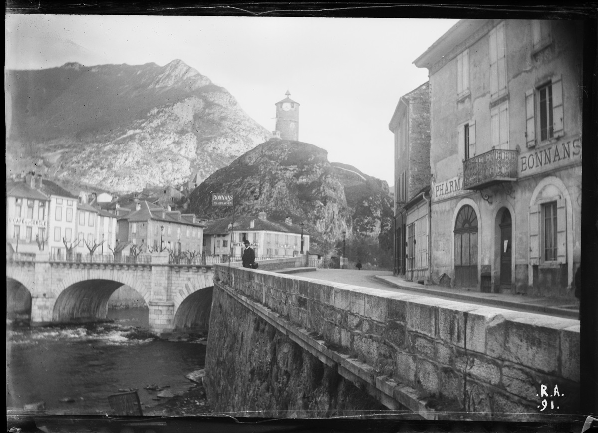 Tarascon. Vue de la ville