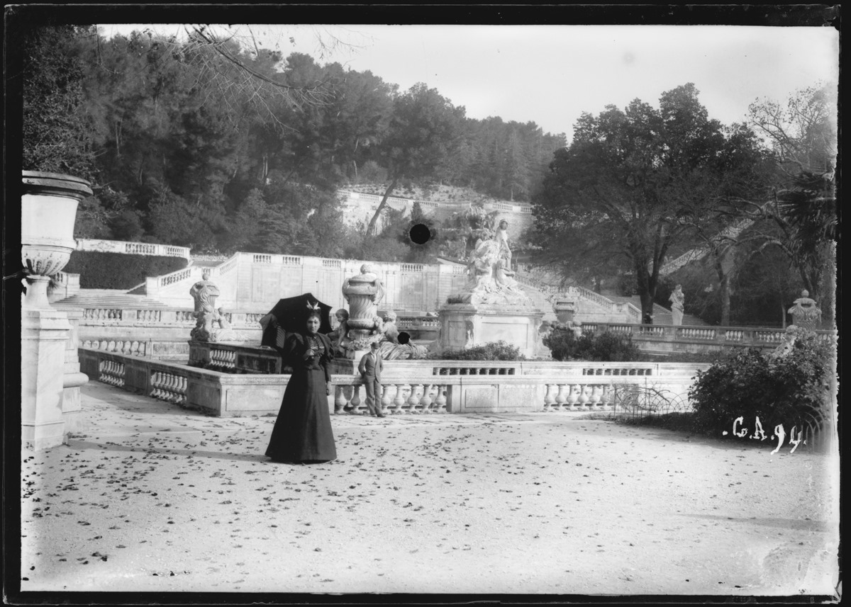 Nîmes. Les bains romains