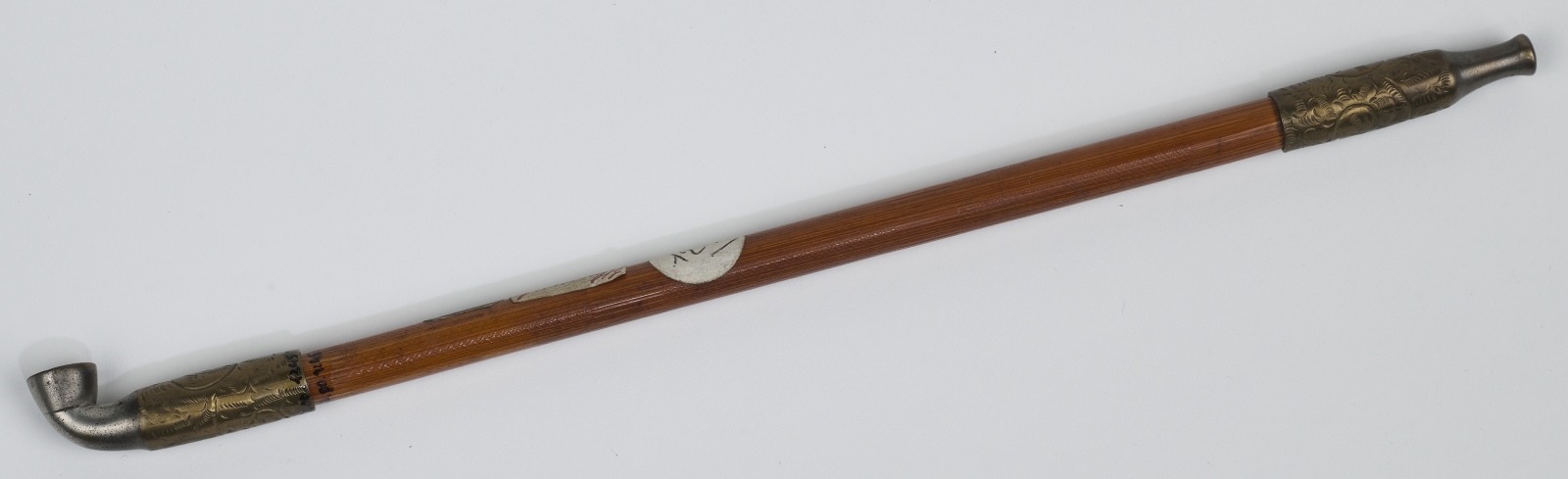 Une pipe japonaise pour l'opium (Ancien titre)