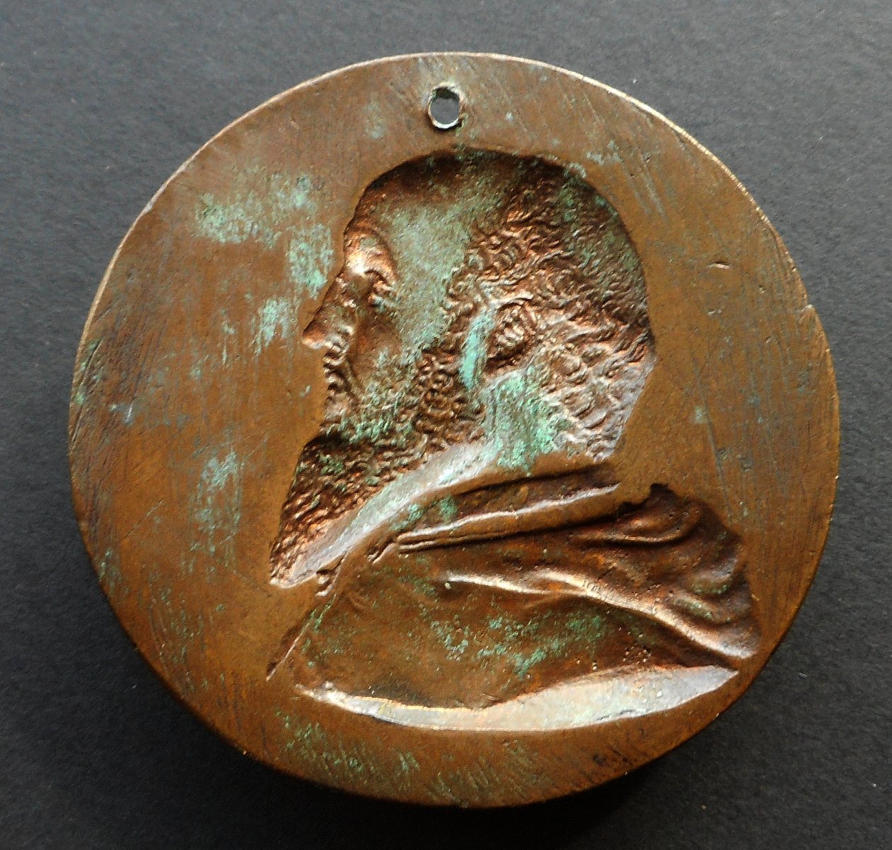 Médaille uniface d'Antoine Perrenot, cardinal de Granvelle, vers 1570