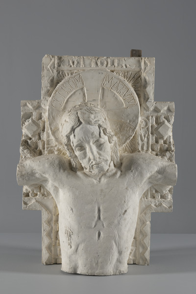 Christ calvaire de Saint Pierre de Chaillot