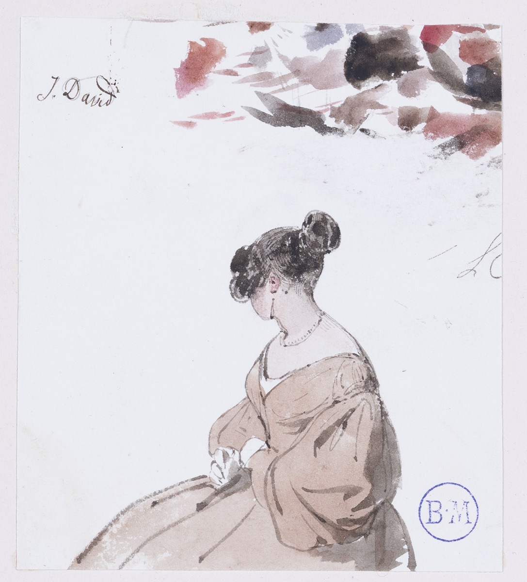 Femme se tournant vers l'arrière