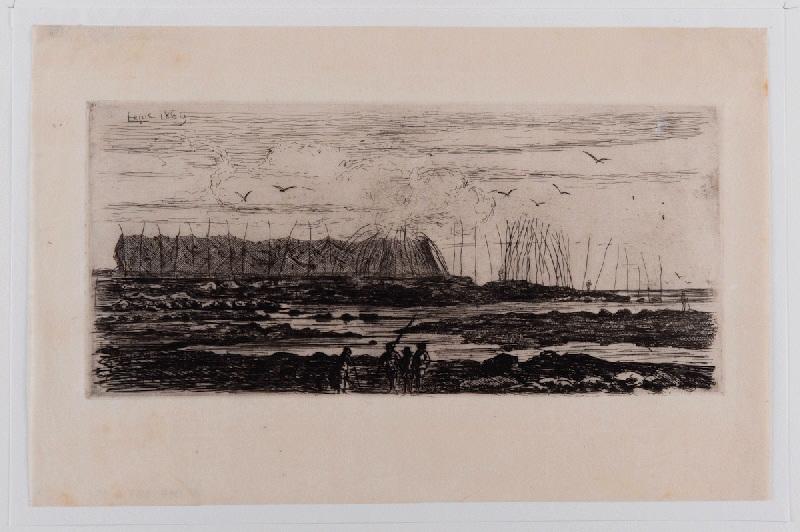 Marée basse avec filets séchant