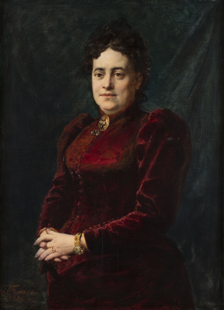 Femme à la robe de velours