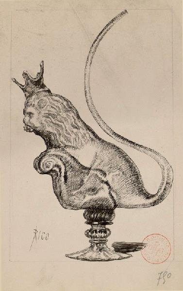 Objet en forme de lion couronné