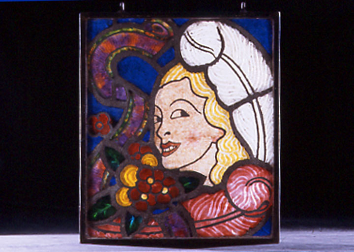 Tête de femme de profil