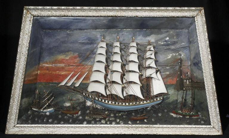 Demi-coque sous verre