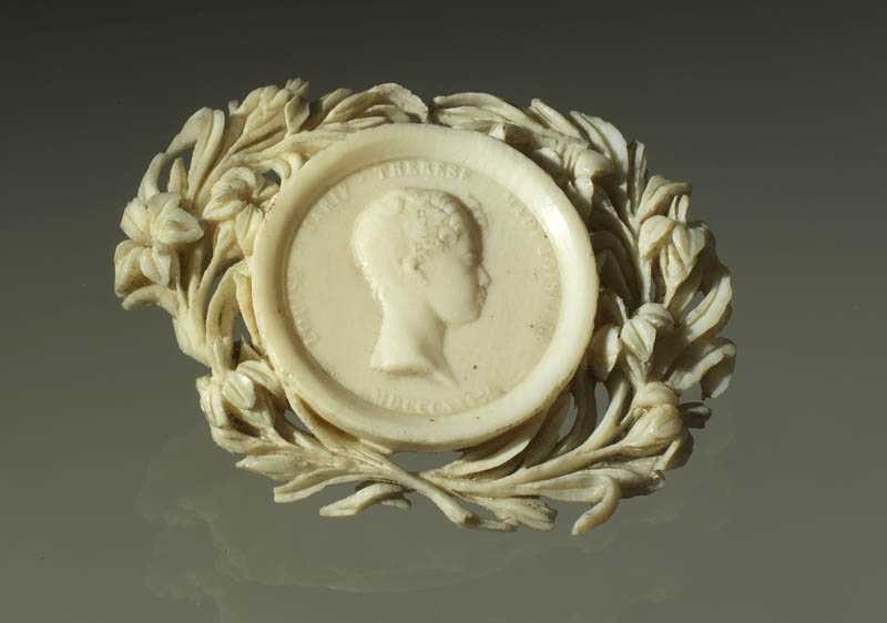 Profil de Louise Marie Thérèse, Mademoiselle