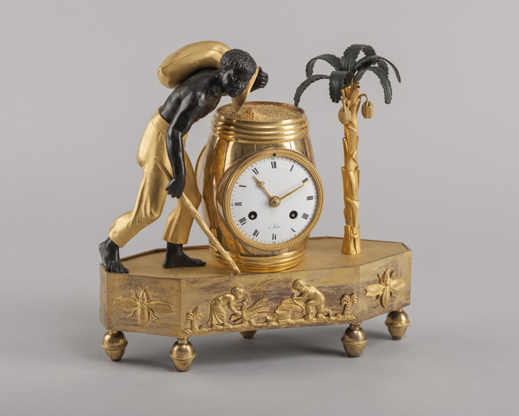 Pendule au verseur de café