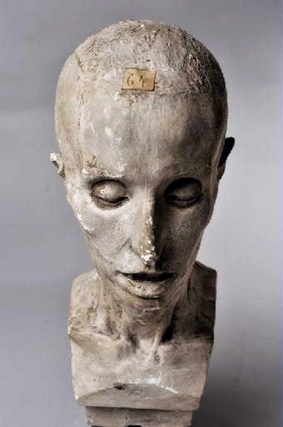 Tête d'Elisa Mercoeur