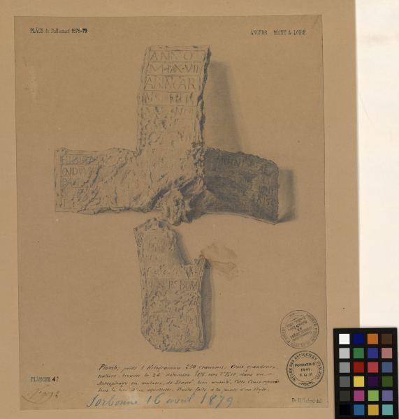 Croix en plomb à branche d'époque romane (planche 4 de Rapport de la Sorbonne du 16 avril 1879) ; Fouilles de la place du Ralliement