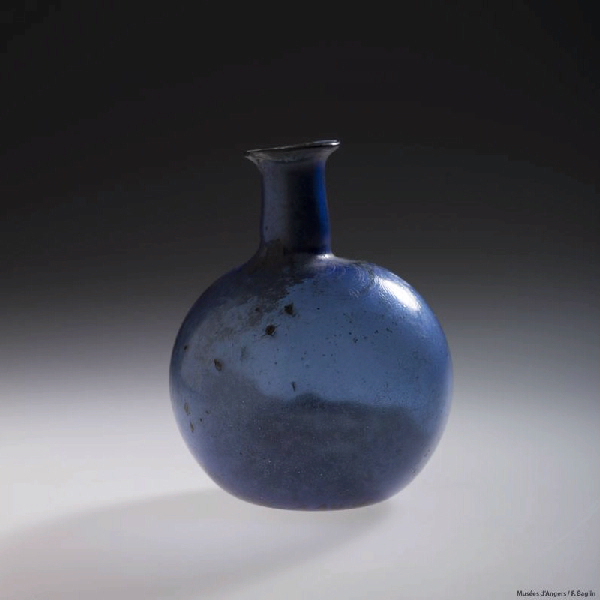 Ampoule à col mince