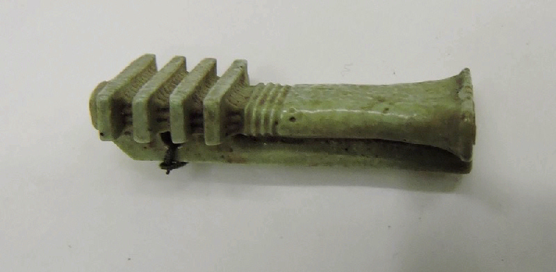 Amulette en forme de pilier djed