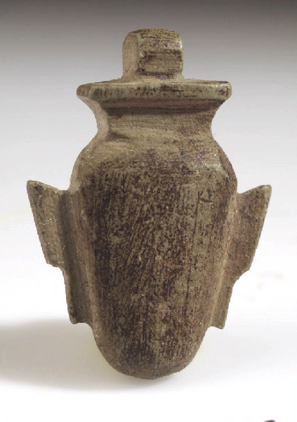 Amulette en forme de coeur ib