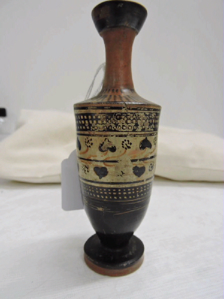 Lécythe à décor de branches de lierre