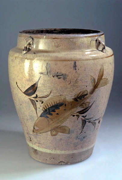 Jarre à décor de poisson