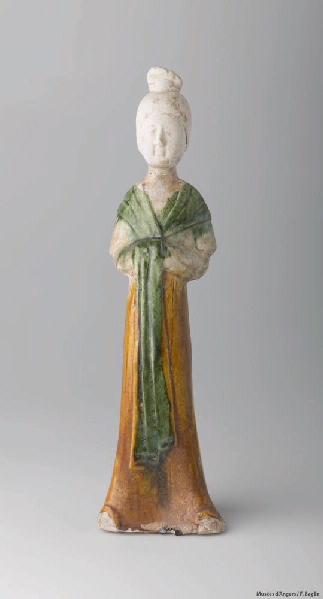 Dame de la cour; Statuette de jeune femme debout ; mingqi