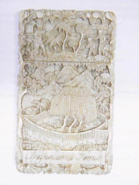 Etui en ivoire, maison et tombe de Napoléon