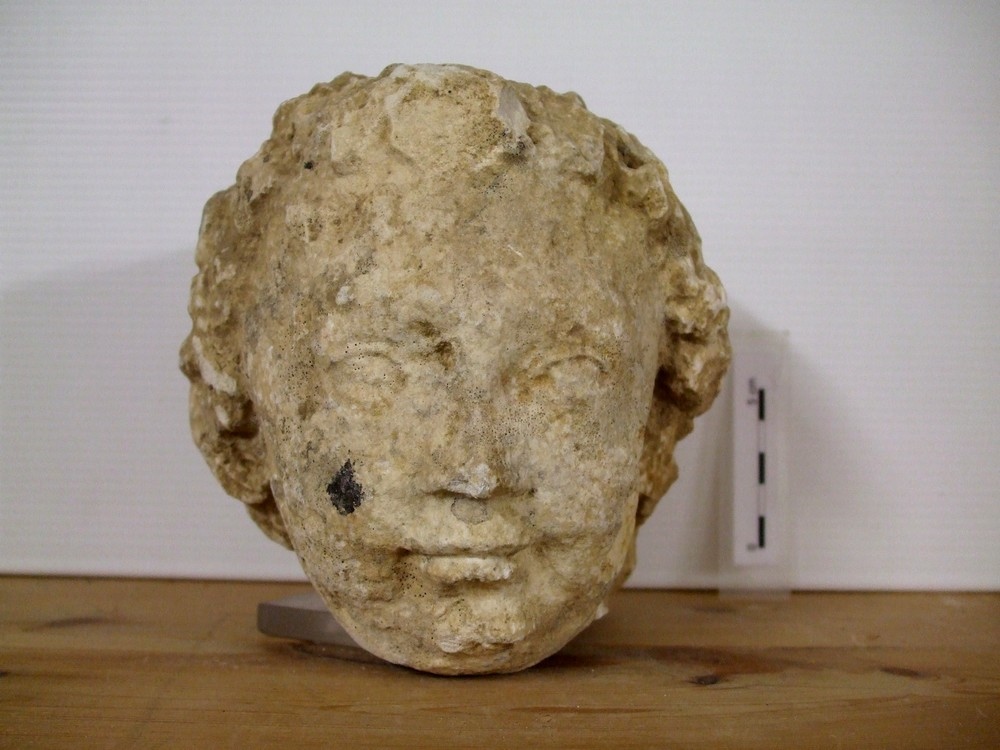 Tête d'ange ; Tête de femme