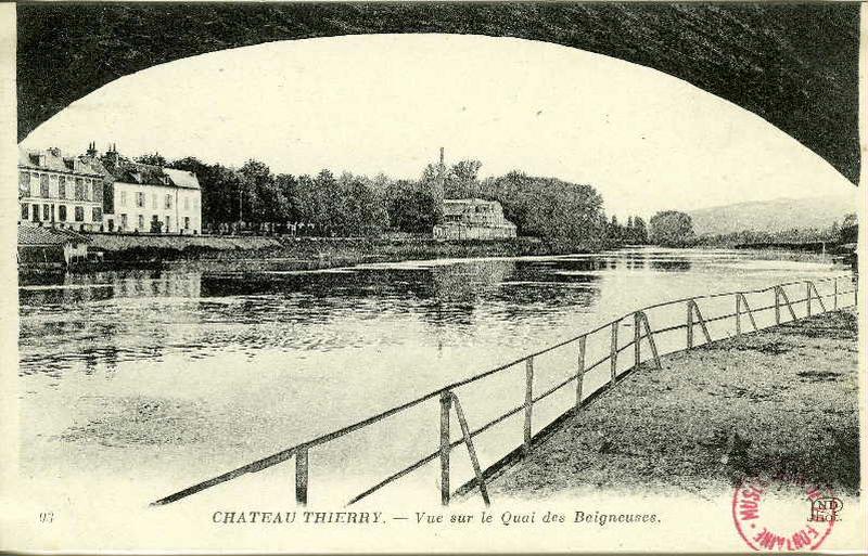 Château-Thierry - Vue sur le Quai des Baigneuses