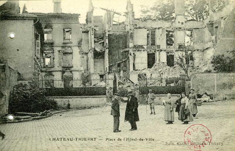 Château-Thierry - place de l'hôtel de ville