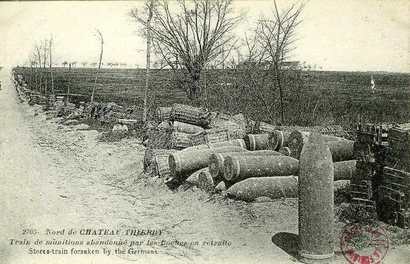 Château-Thierry - Train de munitions abandonné par les Boches en retraite