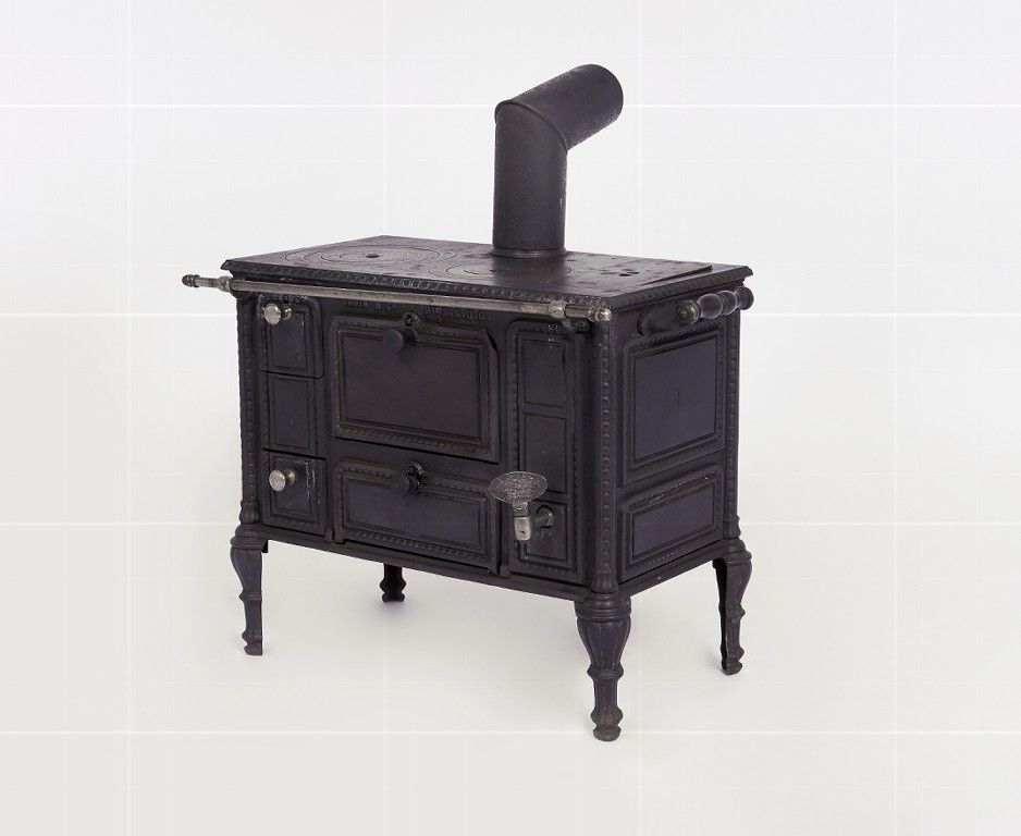 Cuisinière jouet n° 4 à chaudière