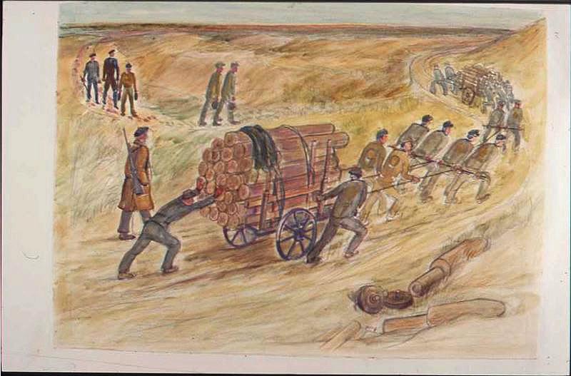 Chariot de bois tiré par des prisonniers dans les dunes (titre factice)
