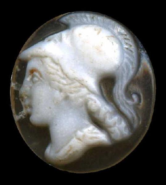 Portrait de femme casquée