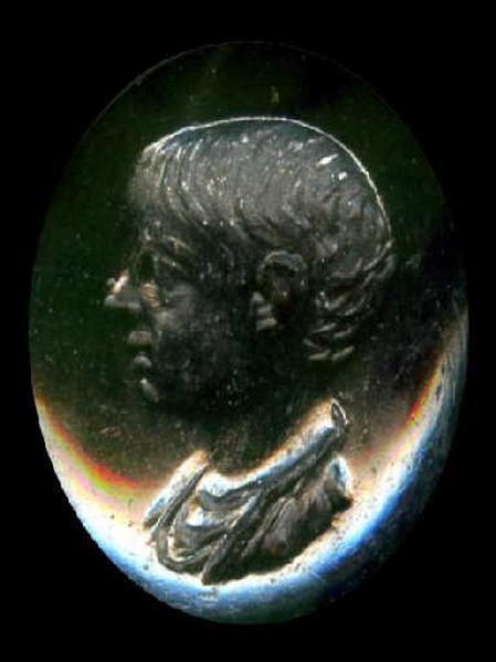 Buste de jeune garçon
