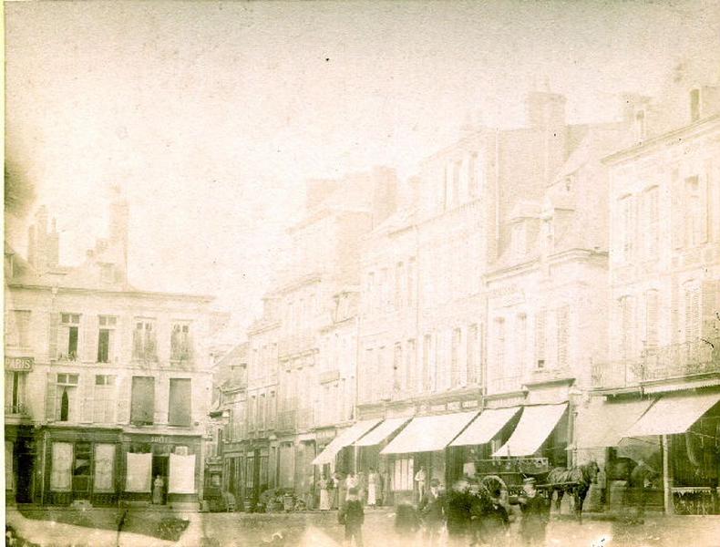 Confiserie Douchet sur la Grand'Place de Péronne