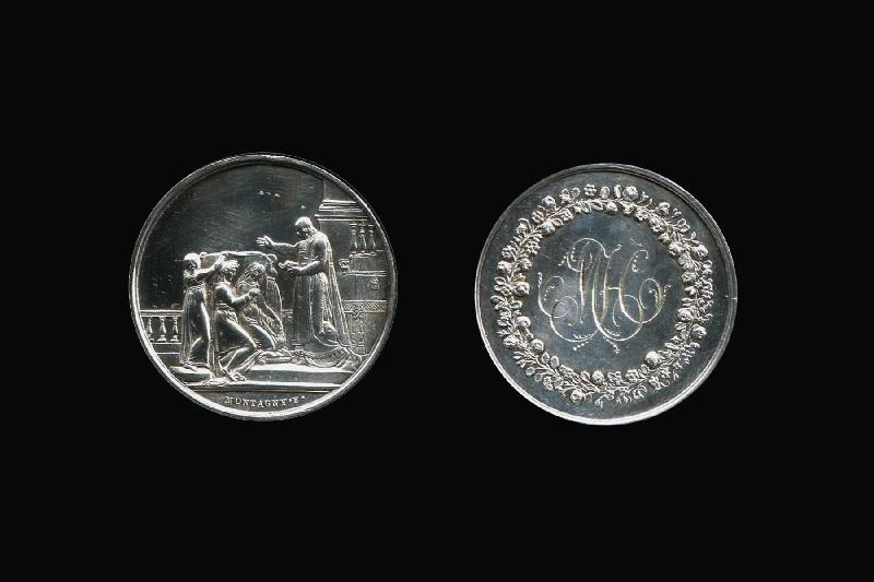 Médaille personnalisée célébrant le rite chrétien du mariage