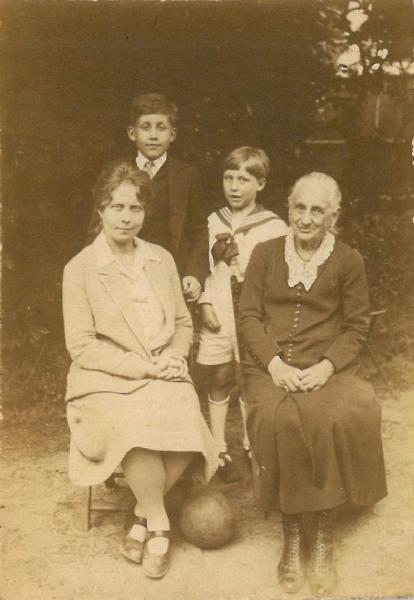 Suzanne Rouxel-Michel, Pierre Michel, Charles-Henri Michel, Mathilde Dehaussy