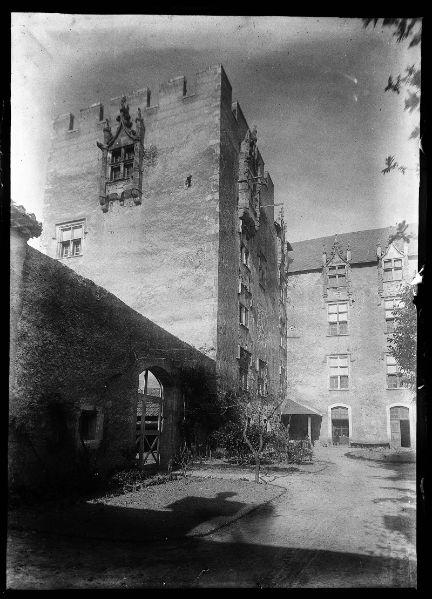 Le donjon du château d'Allemagne