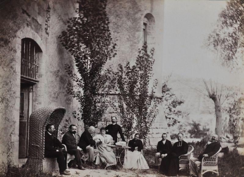 Collation au pied du château d'Allemagne