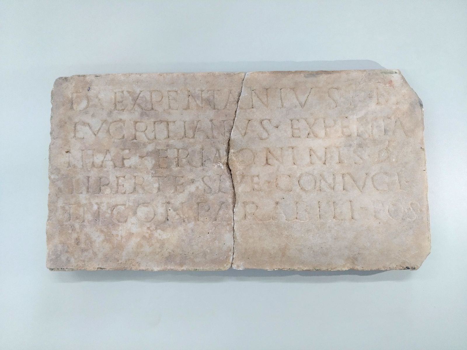 Épitaphe d'Expentania