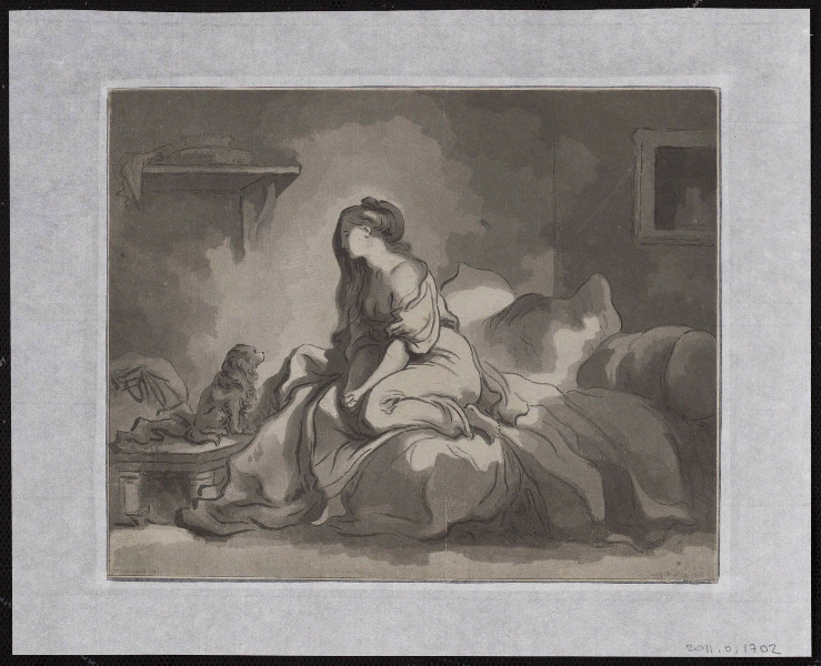 Femme assise cheveux défaits, sur un lit, face à un chien