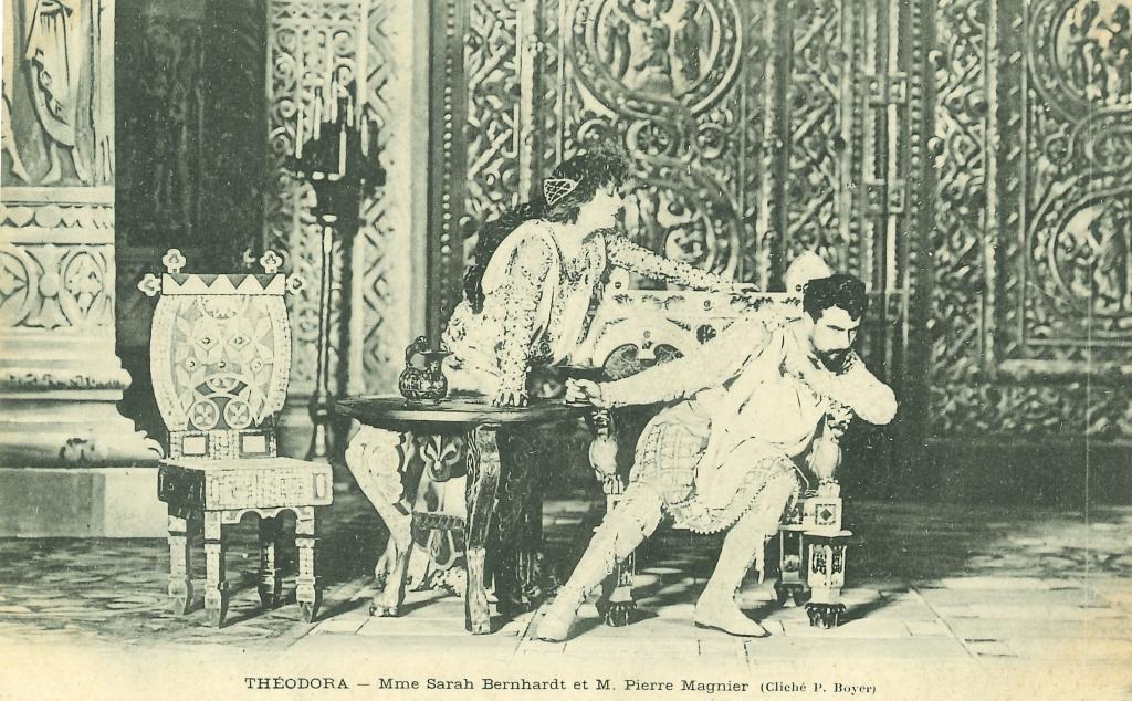 Sarah Bernhardt dans Theodora