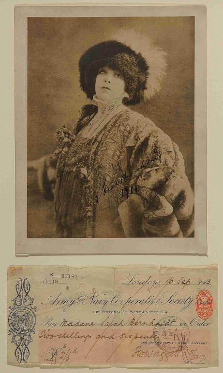 Photographie + un autographe et un chèque de l'Army Navy