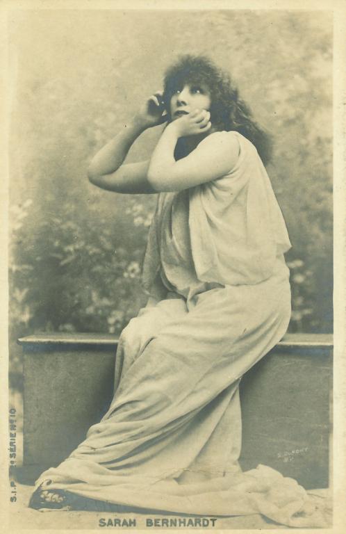 Sarah Bernhardt jouant Médée