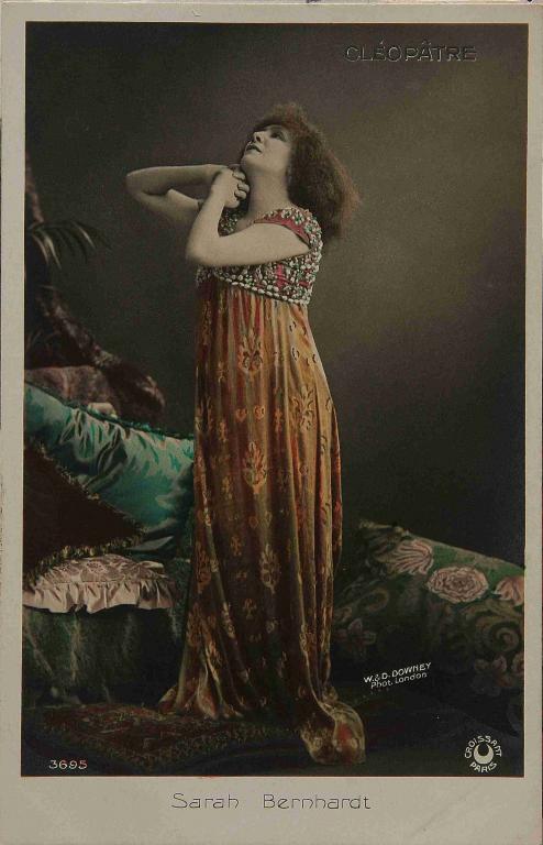 Sarah Bernhardt dans Cléopâtre