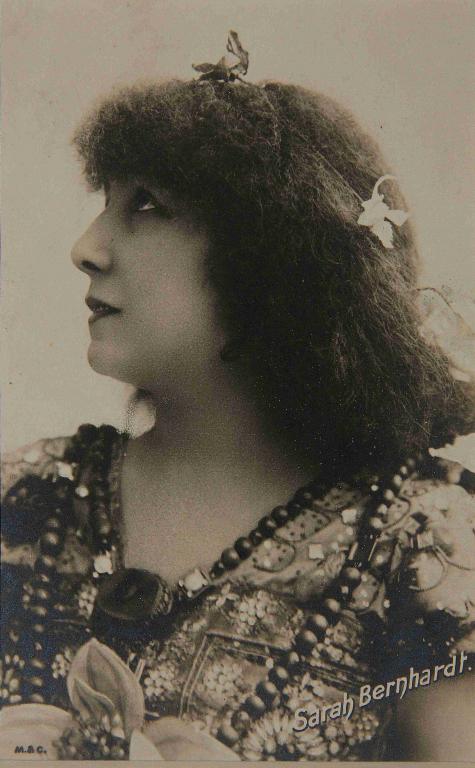 Sarah Bernhardt gros plan