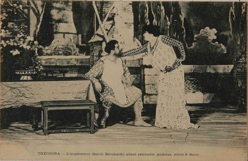 Sarah Bernhardt dans Théodora