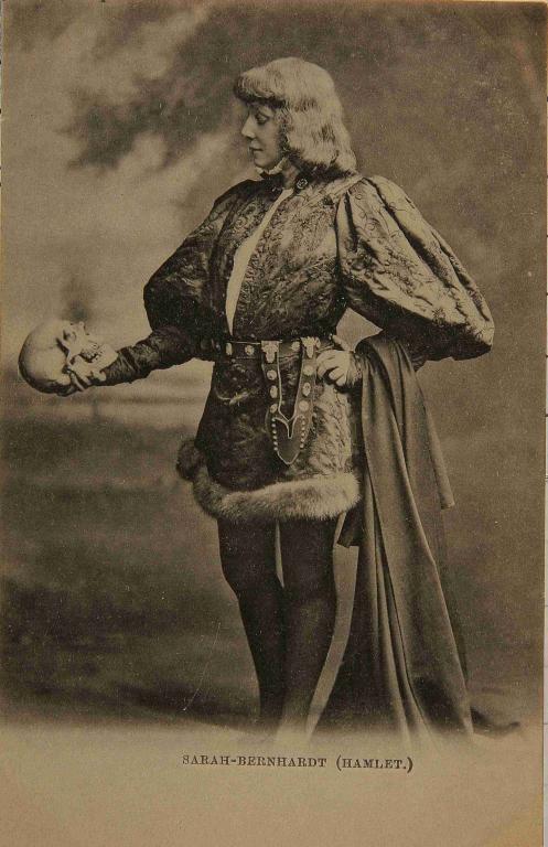 Sarah Bernhardt dans Hamlet