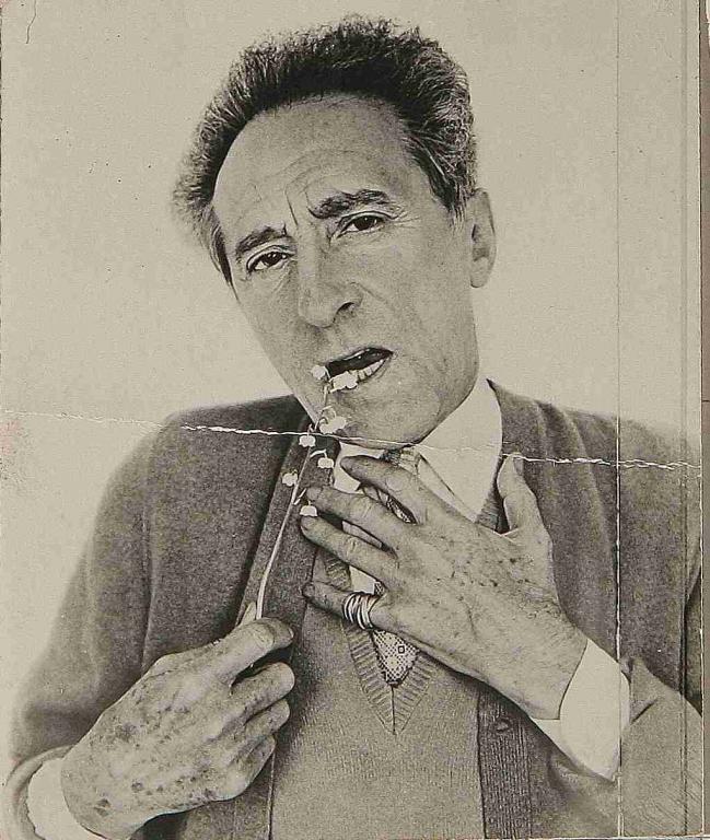 Portrait de Jean Cocteau au brin de muguet