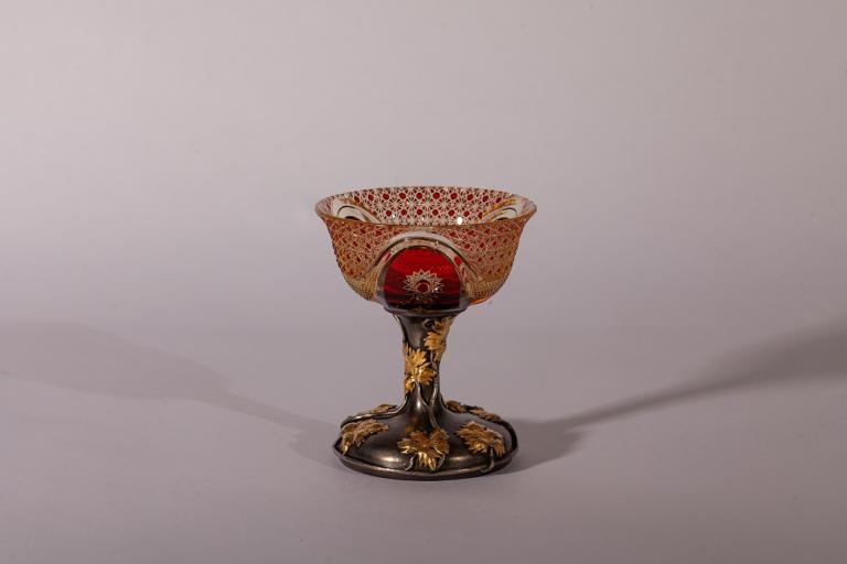 バッカス (titre en katakana)#Bakkasu (translittération)#Bacchus (traduction)