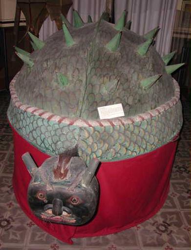 Effigie processionnelle de la Tarasque