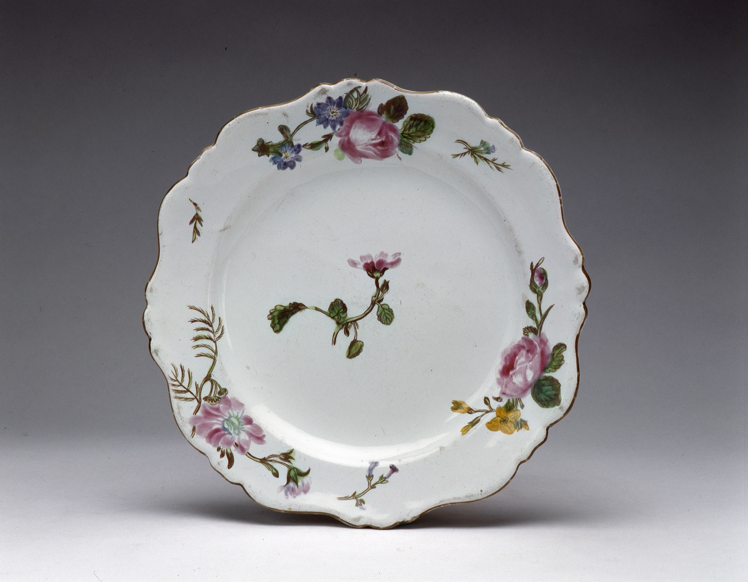 Assiette festonnée
