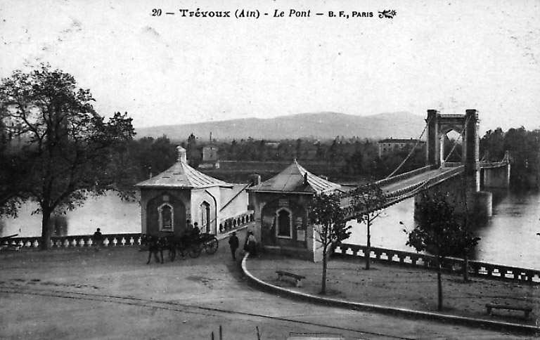 Trévoux (Ain) : Le pont sur la Saône