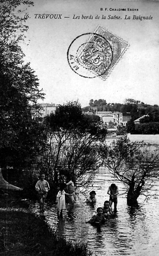 Trévoux (Ain) : Les bords de la Saône. La baignade